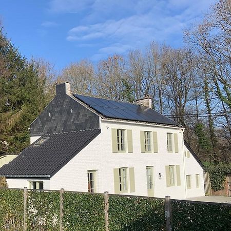 Ancienne maison rénovée au calme Wanze Esterno foto